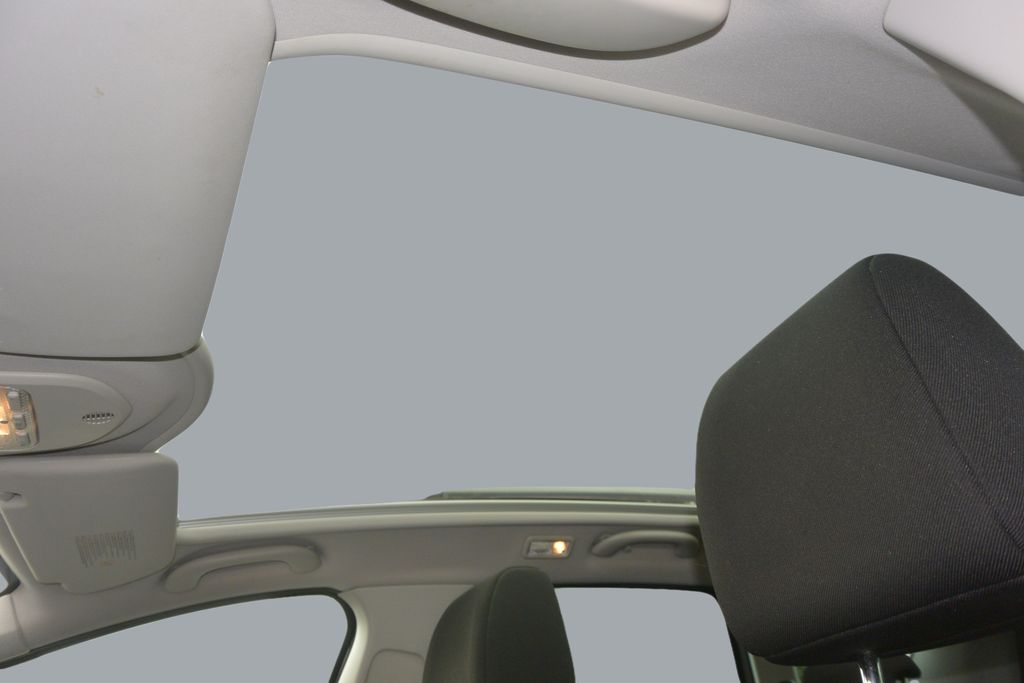 Peugeot 308 2.0HDi SW 7míst