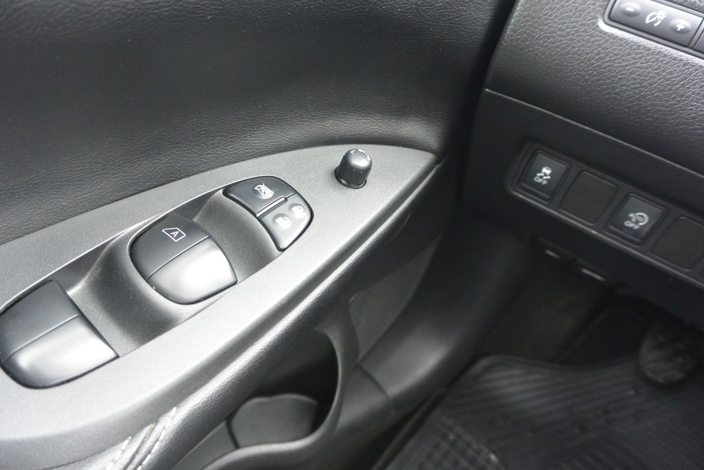 Nissan Pulsar 1.2DIG-T XENON*NAVI*KEYLES