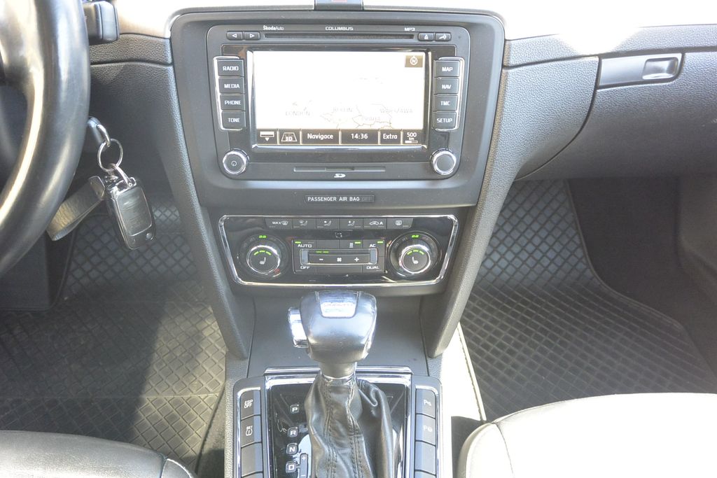 Škoda Superb 2.0TDi Elegance DSG 125kW