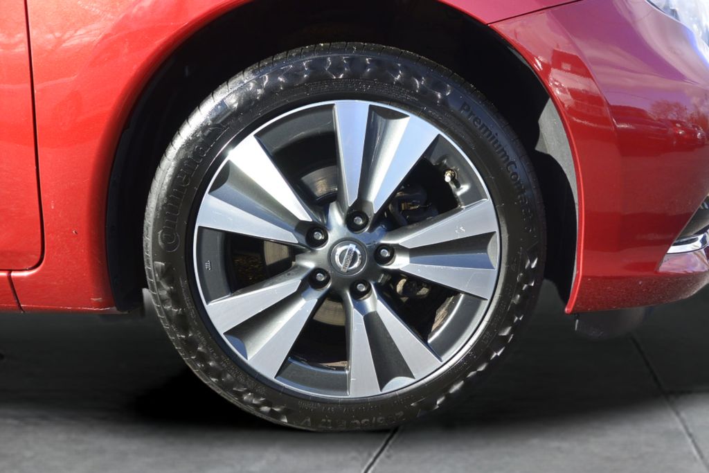 Nissan Pulsar 1.2DIG-T XENON*NAVI*KEYLES