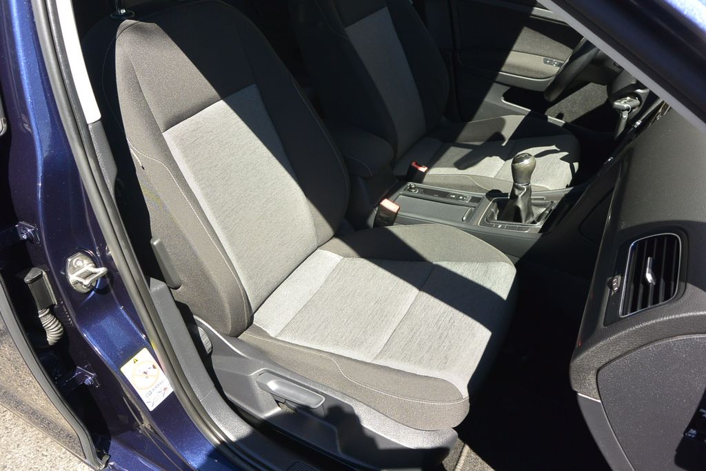 Volkswagen Golf 1.2TSi 77kW