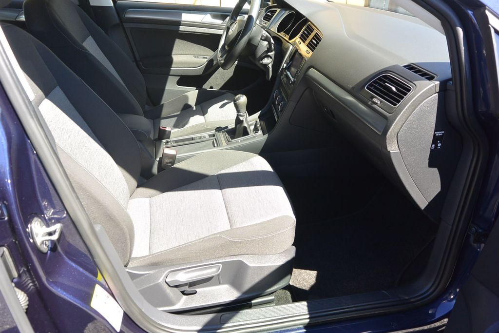 Volkswagen Golf 1.2TSi 77kW