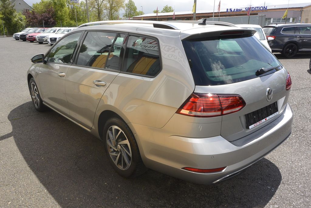 Volkswagen Golf 1.4TSi DSG SOUND