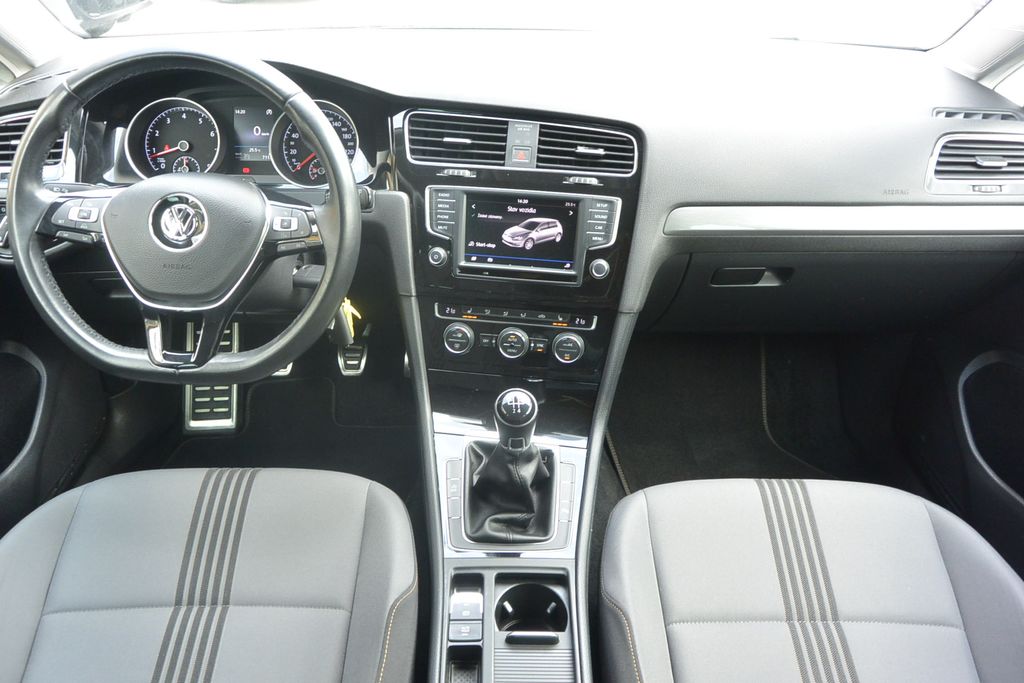 Volkswagen Golf 1.2TSi ALLSTAR