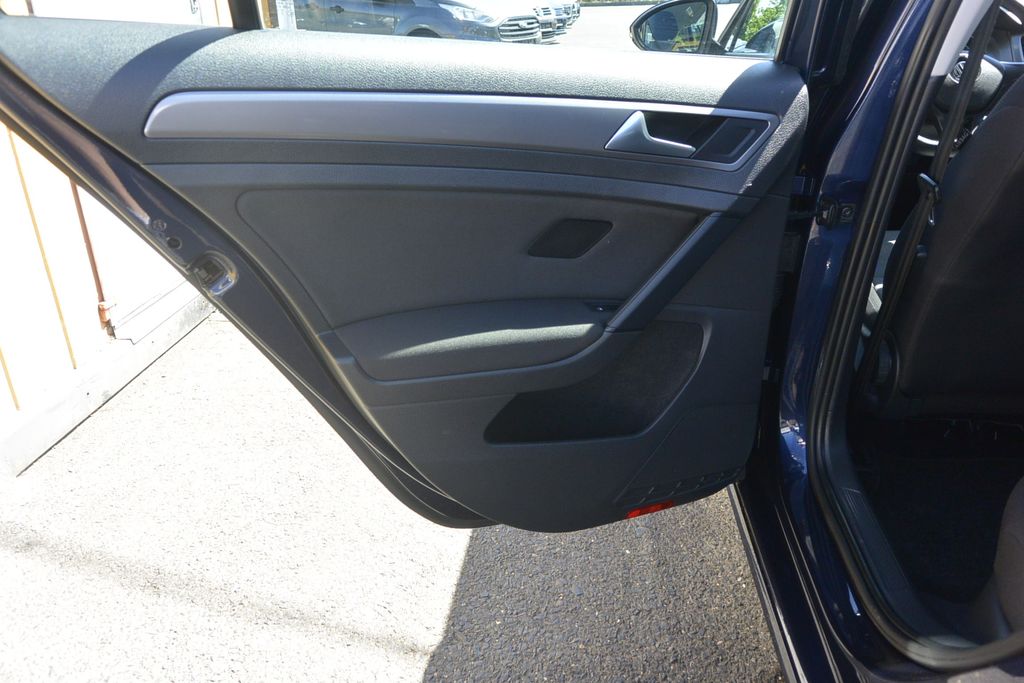 Volkswagen Golf 1.2TSi 77kW