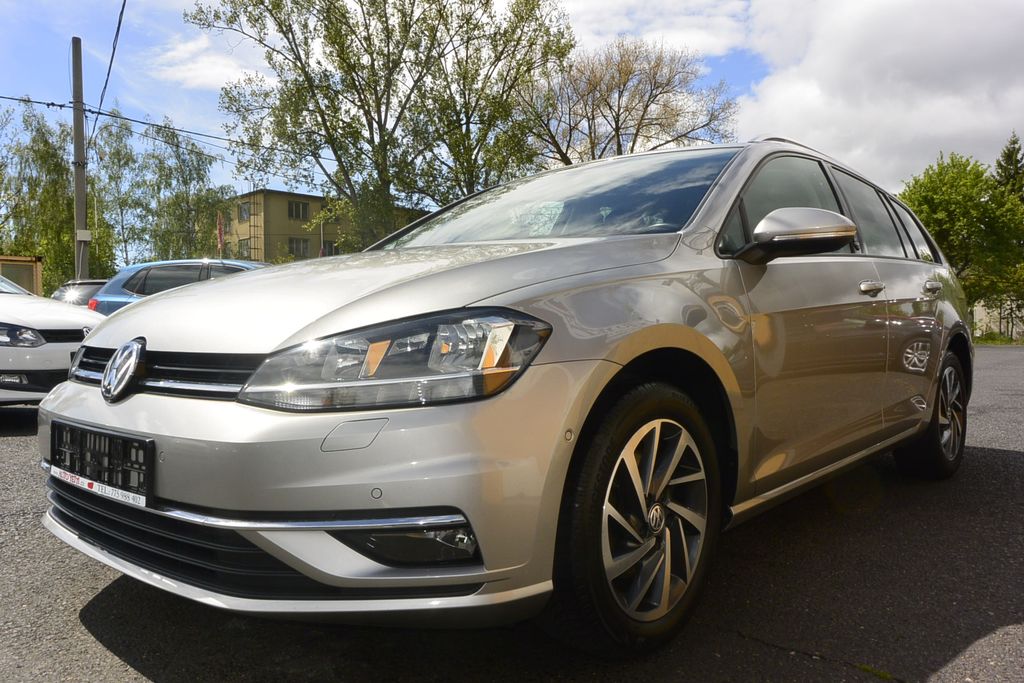 Volkswagen Golf 1.4TSi DSG SOUND