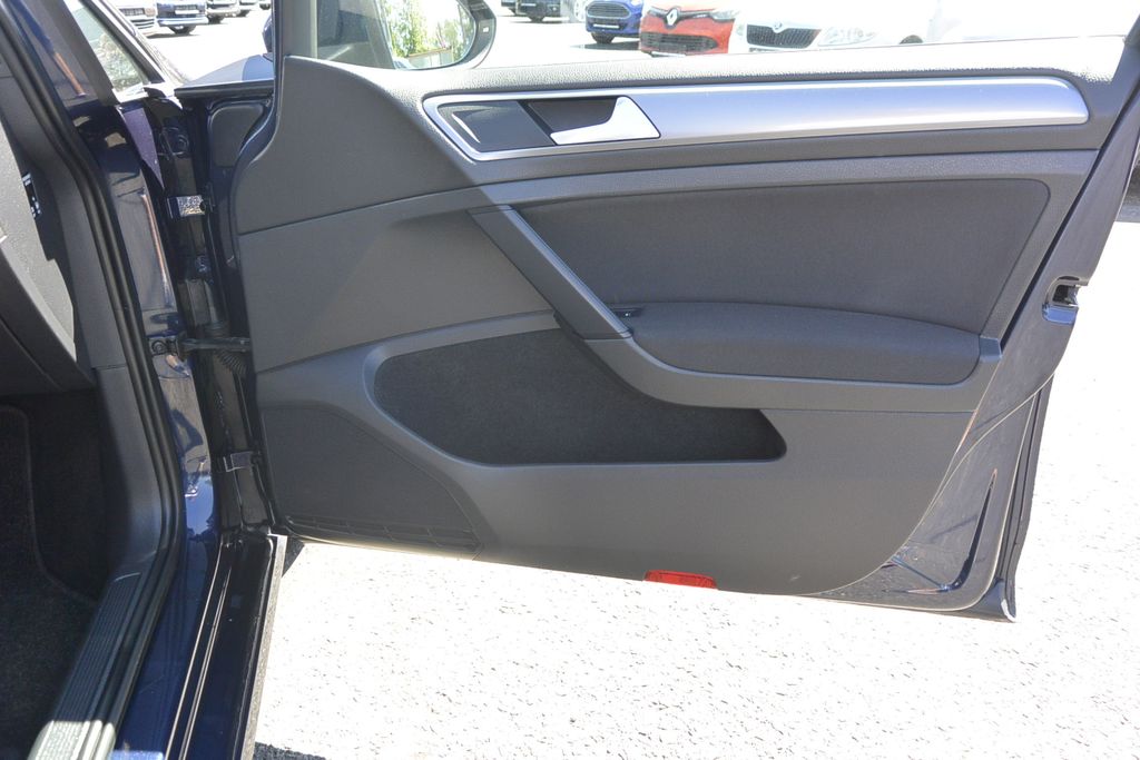 Volkswagen Golf 1.2TSi 77kW