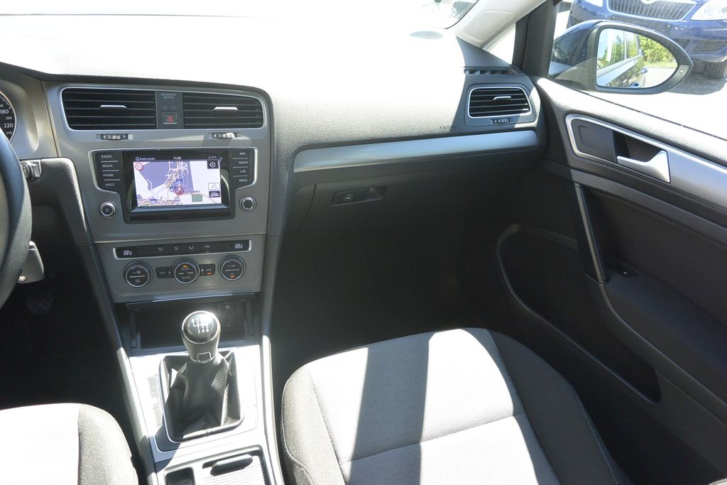 Volkswagen Golf 1.2TSi 77kW