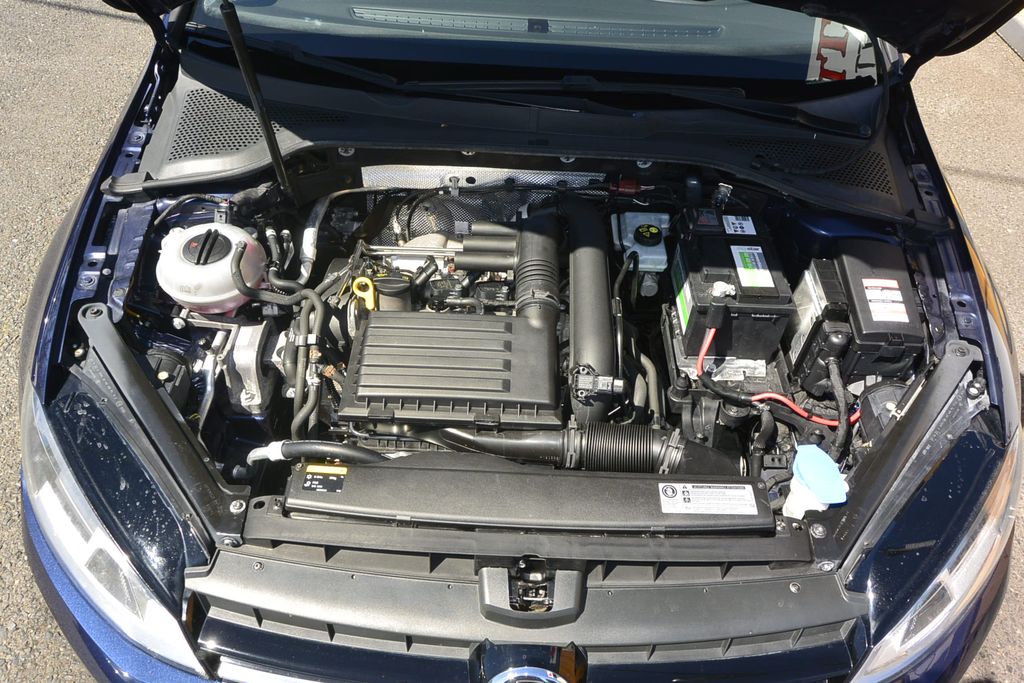 Volkswagen Golf 1.2TSi 77kW