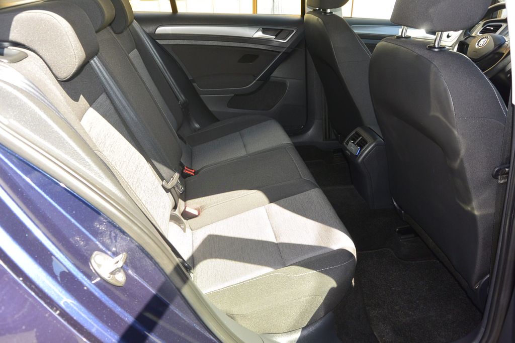 Volkswagen Golf 1.2TSi 77kW