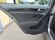 Volkswagen Golf 1.4TSi DSG SOUND