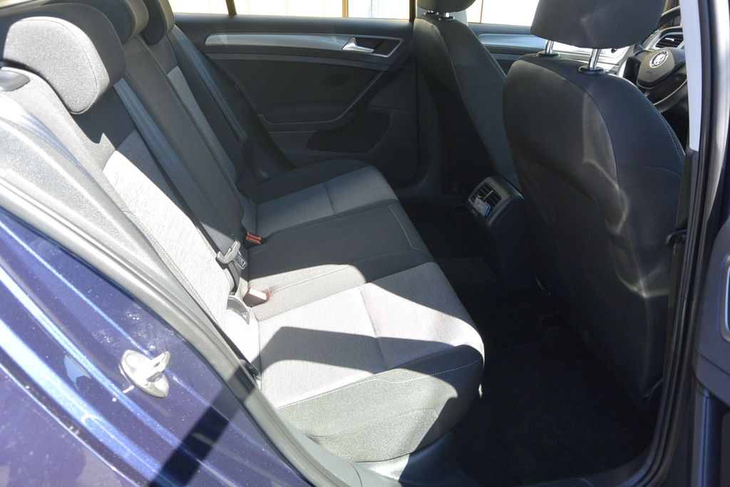 Volkswagen Golf 1.2TSi 77kW