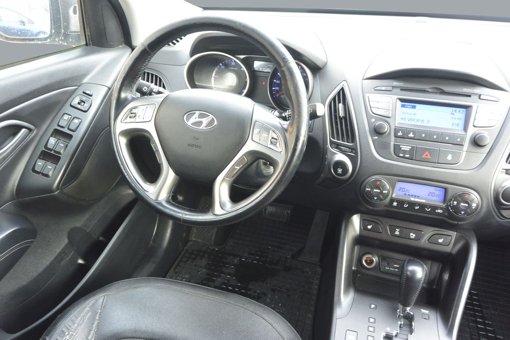 Hyundai ix35 2.0CRDi 4×4 * AT * ČR * DPH