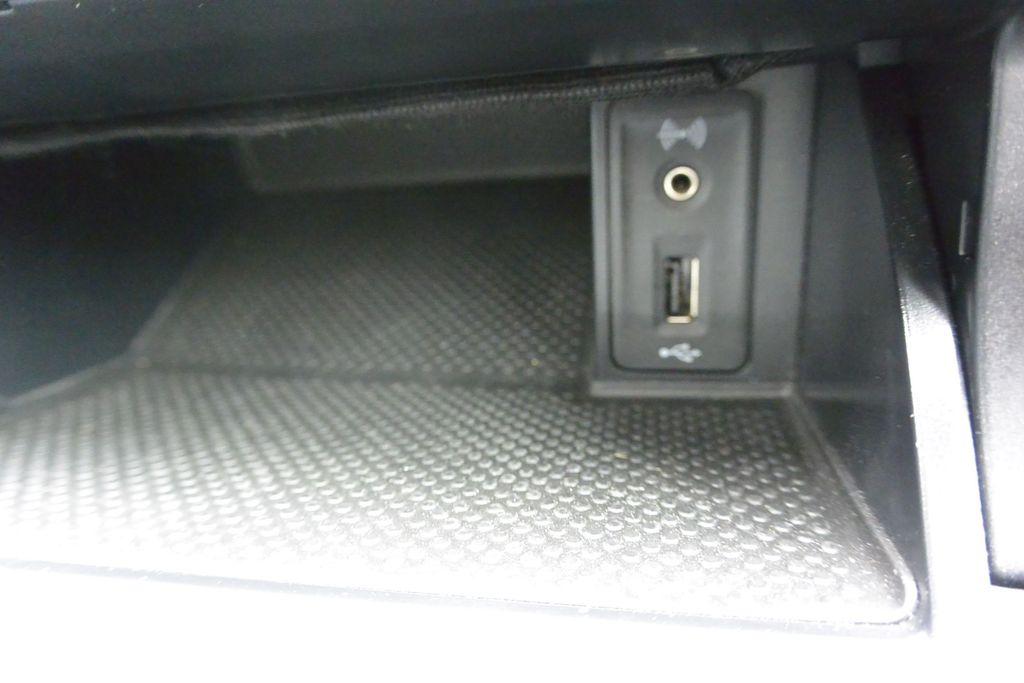 Volkswagen Golf 1.4TSi DSG SOUND