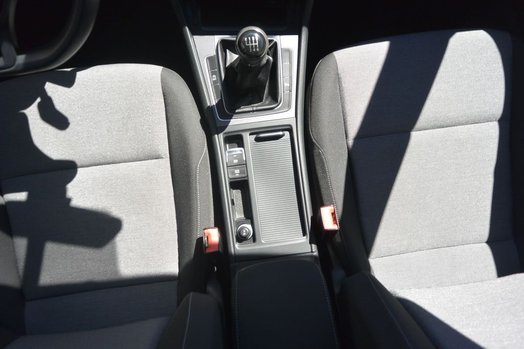 Volkswagen Golf 1.2TSi 77kW