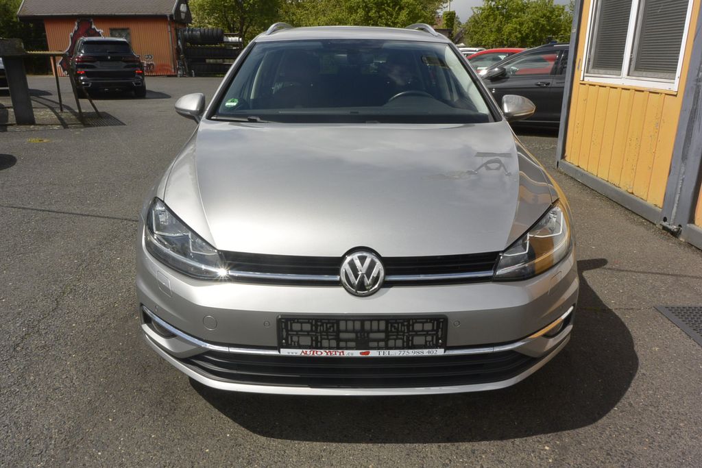 Volkswagen Golf 1.4TSi DSG SOUND