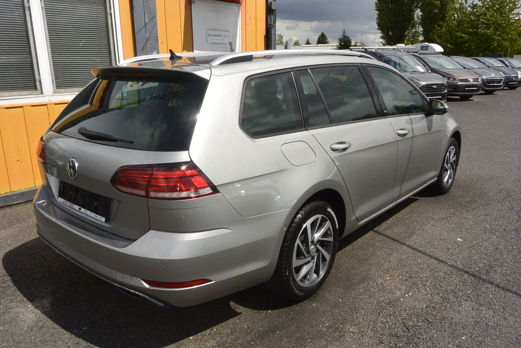Volkswagen Golf 1.4TSi DSG SOUND