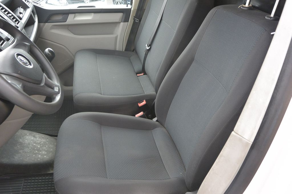 Volkswagen T5 Transporter 2.0TDi