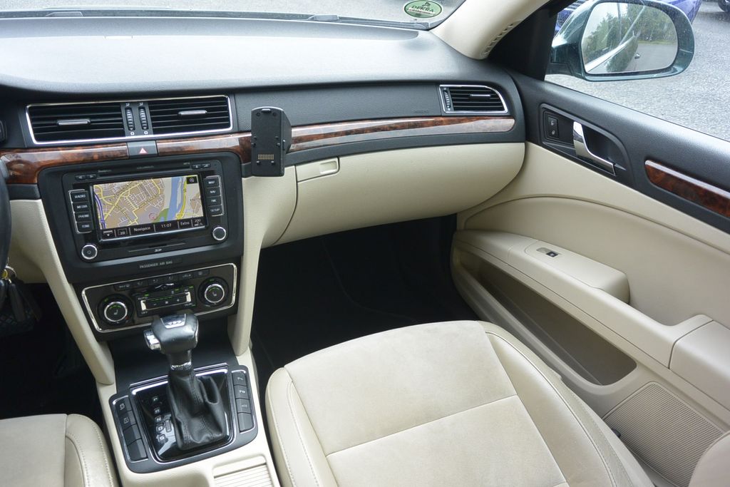Škoda Superb 2.0TDi DSG 125kW WEBASTO