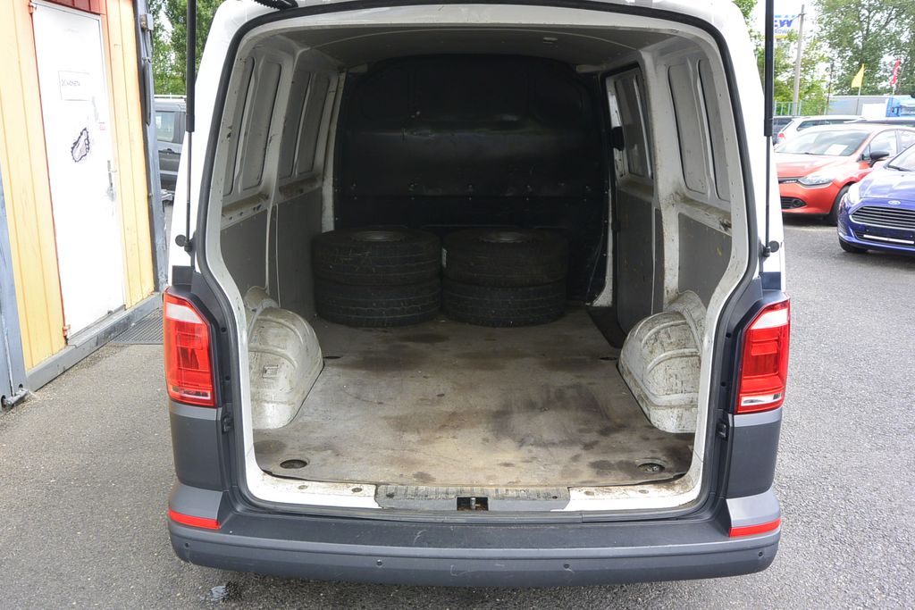 Volkswagen T5 Transporter 2.0TDi