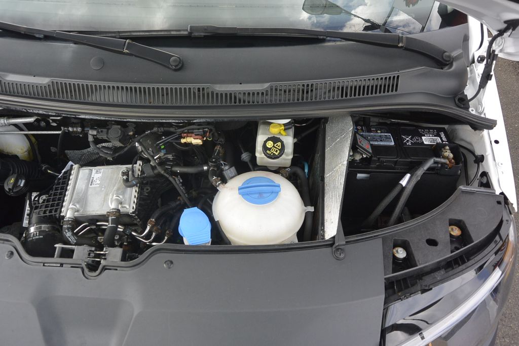 Volkswagen T5 Transporter 2.0TDi