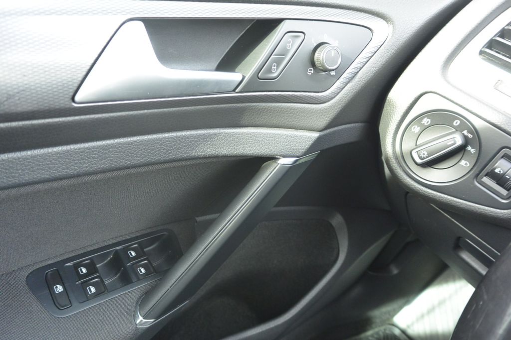 Volkswagen Golf 1.4TSi LOUNGE 110kW