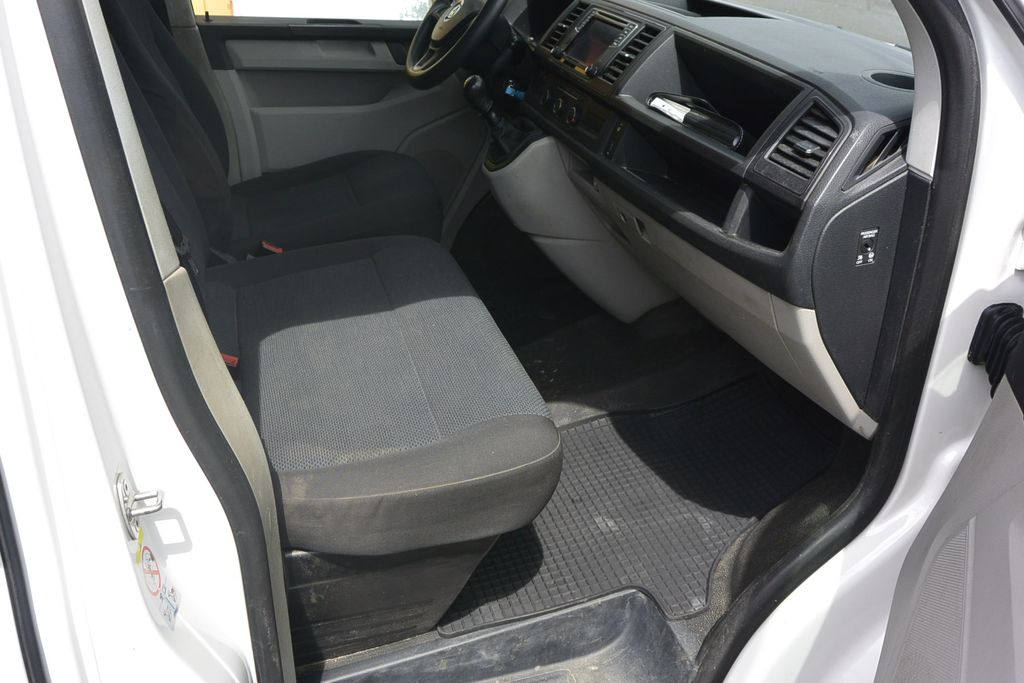 Volkswagen T5 Transporter 2.0TDi