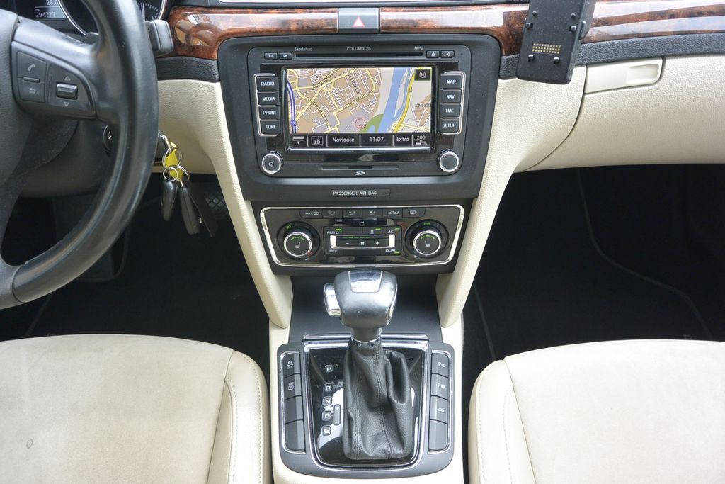 Škoda Superb 2.0TDi DSG 125kW WEBASTO
