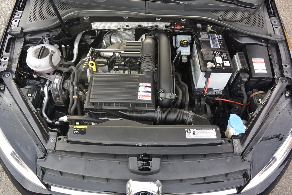 Volkswagen Golf 1.4TSi LOUNGE 110kW