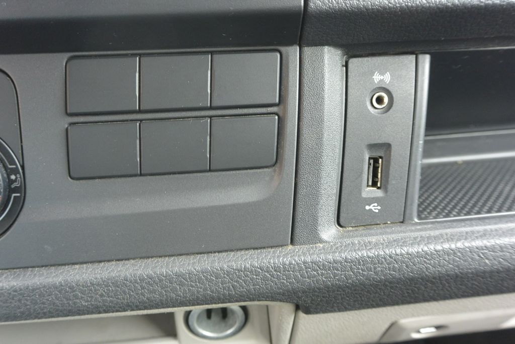 Volkswagen T5 Transporter 2.0TDi