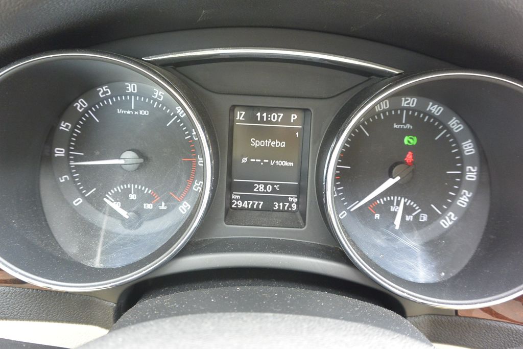 Škoda Superb 2.0TDi DSG 125kW WEBASTO