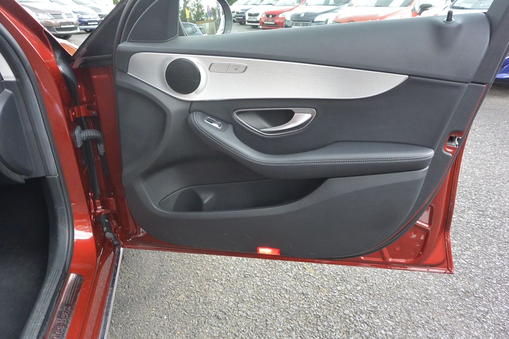 Mercedes-Benz C 220 2.2D BLUETEC 125kW