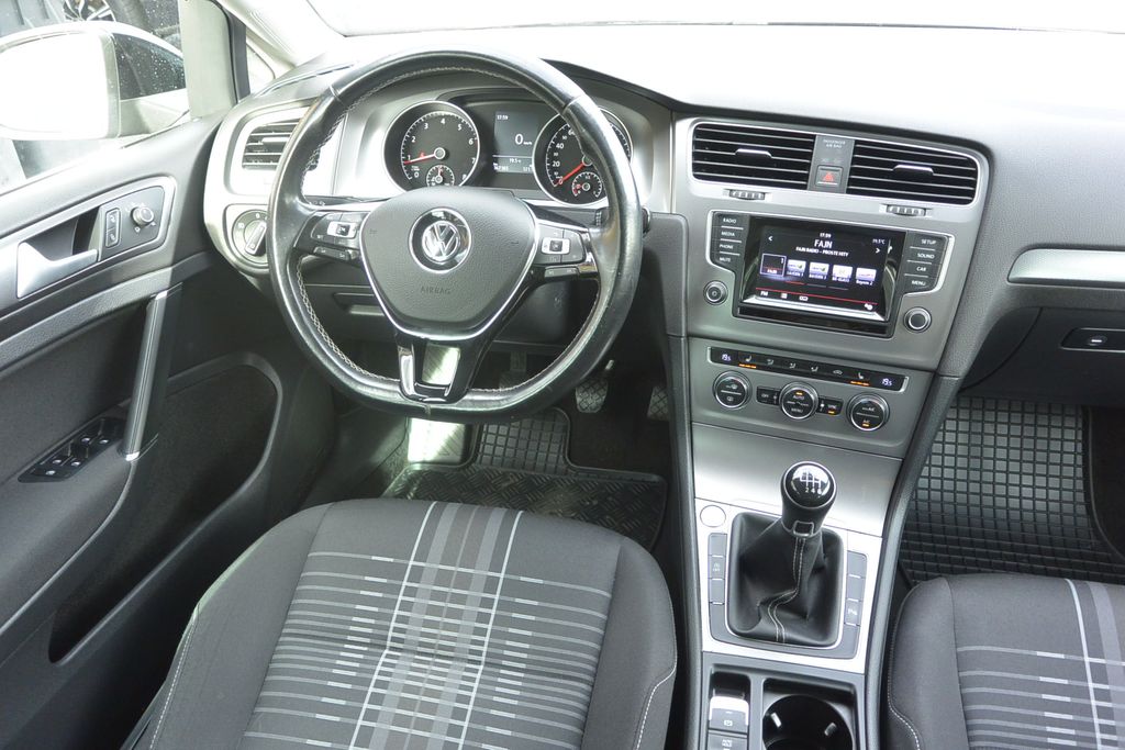 Volkswagen Golf 1.4TSi LOUNGE 110kW