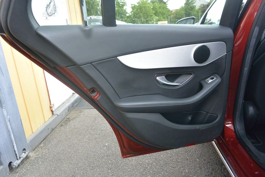 Mercedes-Benz C 220 2.2D BLUETEC 125kW