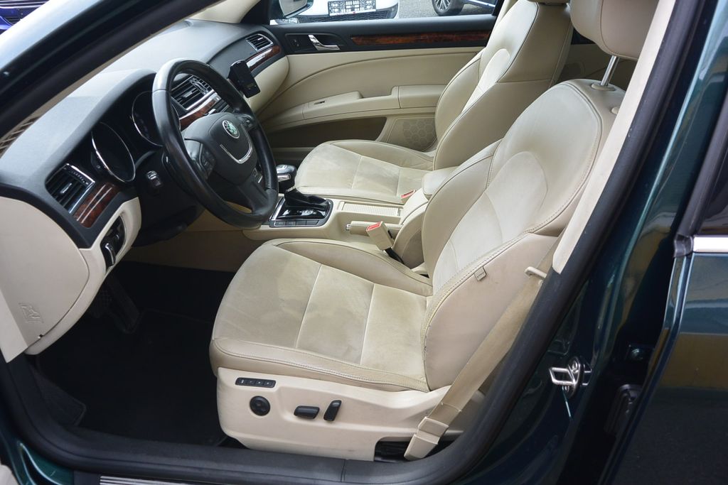 Škoda Superb 2.0TDi DSG 125kW WEBASTO