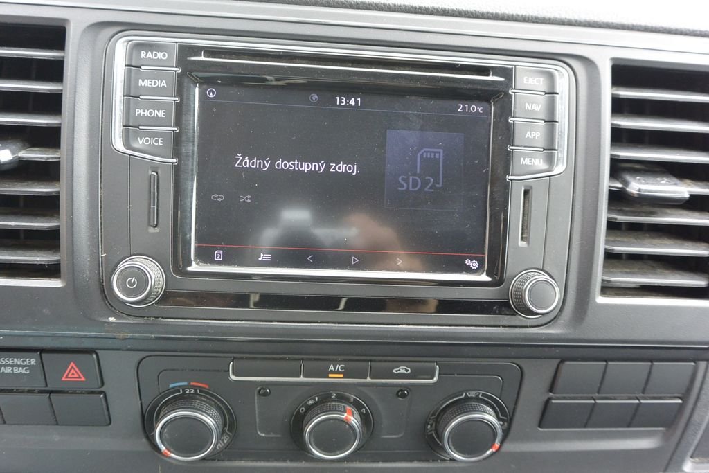 Volkswagen T5 Transporter 2.0TDi