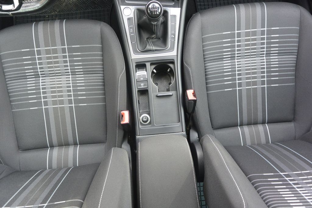 Volkswagen Golf 1.4TSi LOUNGE 110kW
