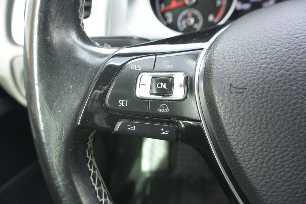 Volkswagen Golf 1.4TSi LOUNGE 110kW