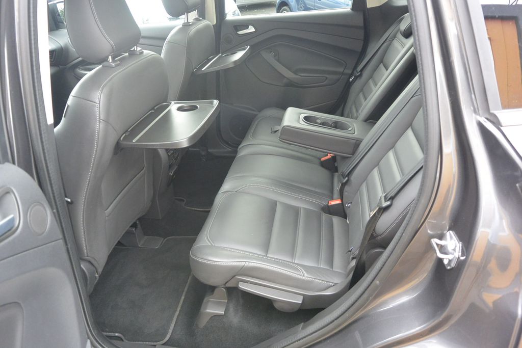 Ford Kuga 2.0TDCi 4×4 AT  Titanium 132kW
