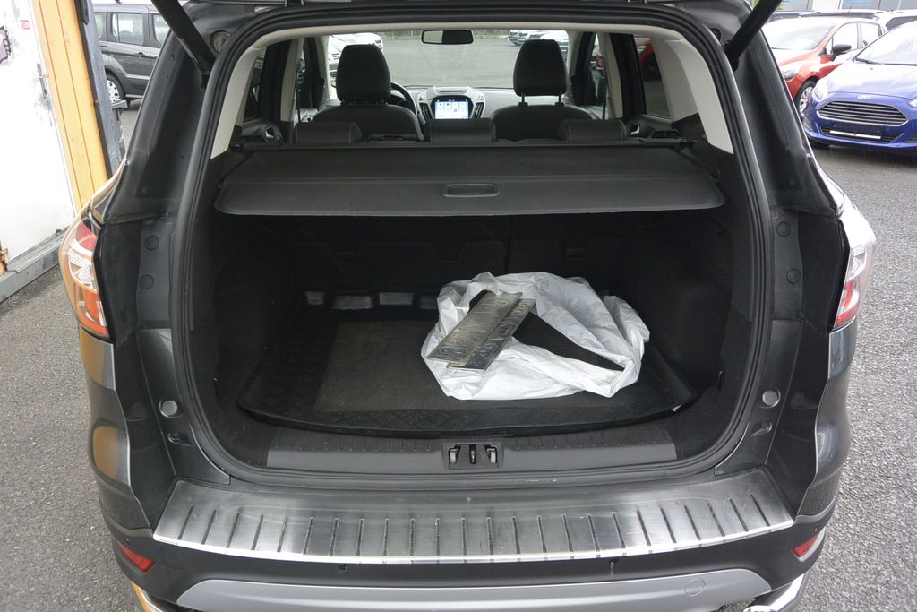 Ford Kuga 2.0TDCi 4×4 AT  Titanium 132kW