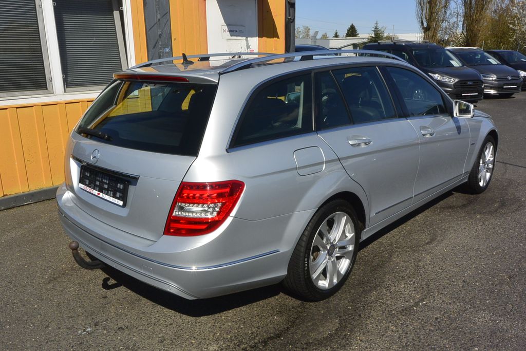 Mercedes-Benz C 180 1.8i Avandgarde 115kW