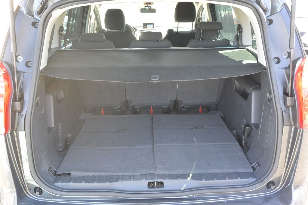 Peugeot 5008 1.6HDi 7míst * PANORAMA