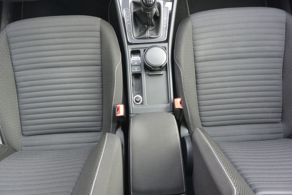 Volkswagen Golf 2.0TDi 110kW