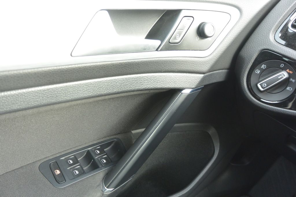 Volkswagen Golf 2.0TDi 110kW