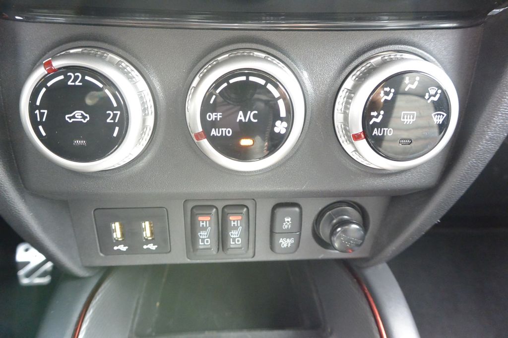 Mitsubishi ASX 2.0i MIVEC 1.maj*TOP výbava a stav