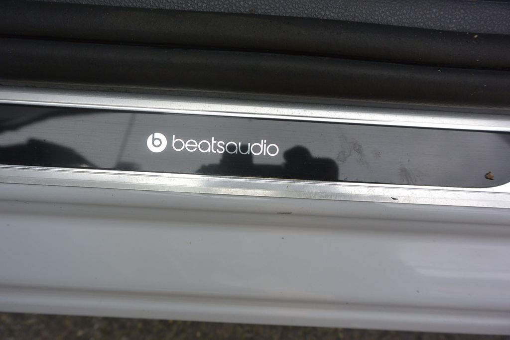 Volkswagen Polo 1.0TSi BEATSAUDIO 70kW