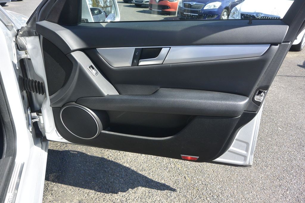 Mercedes-Benz C 180 1.8i Avandgarde 115kW