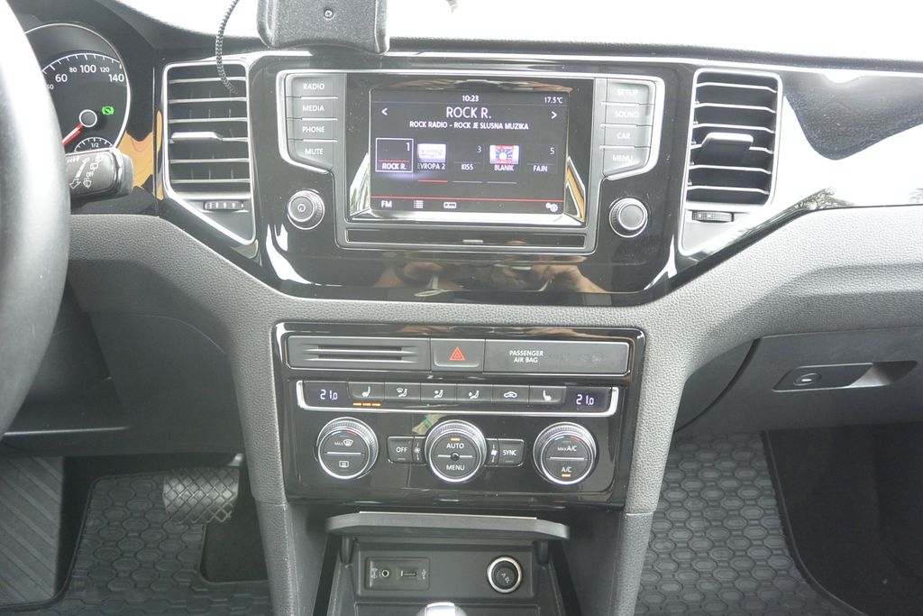 Volkswagen Golf Sportsvan 1.4TSi DSG EXCLUSIVE 110kW