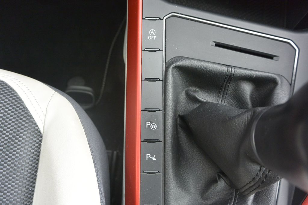 Volkswagen Polo 1.0TSi BEATSAUDIO 70kW