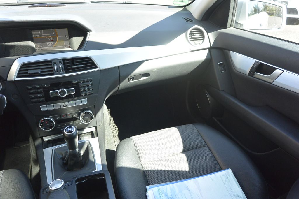 Mercedes-Benz C 180 1.8i Avandgarde 115kW